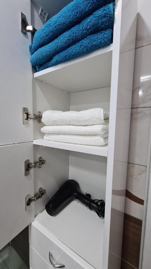 Apartamento Kingston Pirot Exterior foto