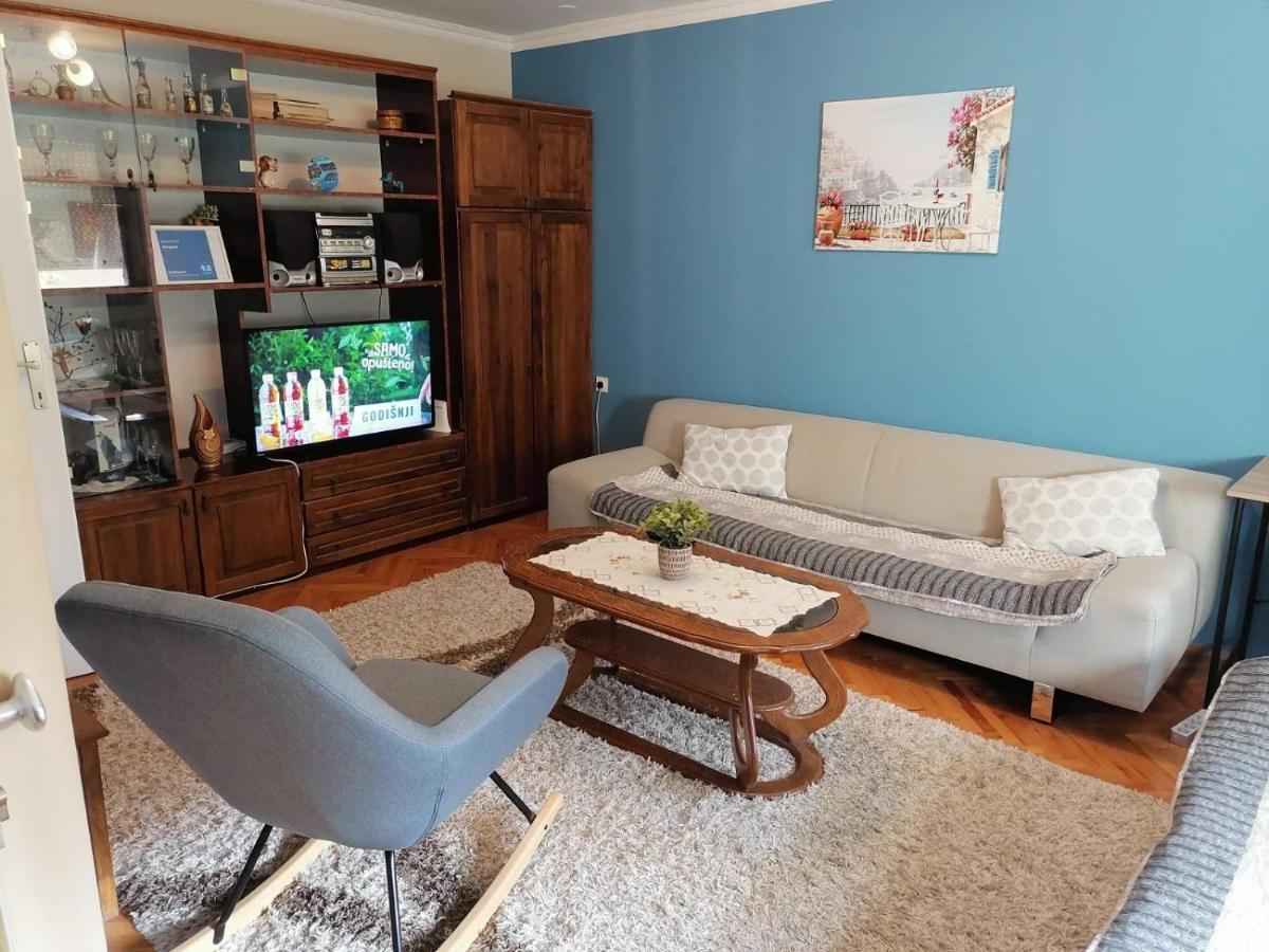 Apartamento Kingston Pirot Exterior foto